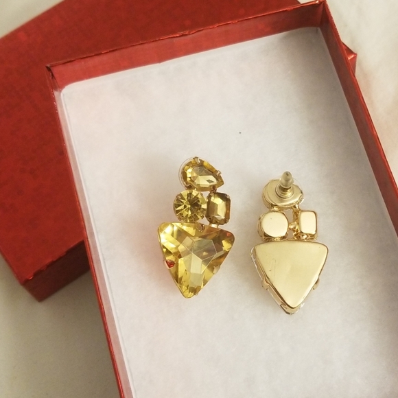 Articles of Vanity Jewelry - Earring Clusters